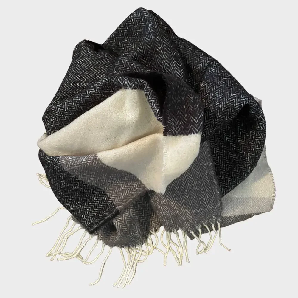 Madison 88 Blanket Scarf Gray Black Cream Colorblock Stripe Fringe